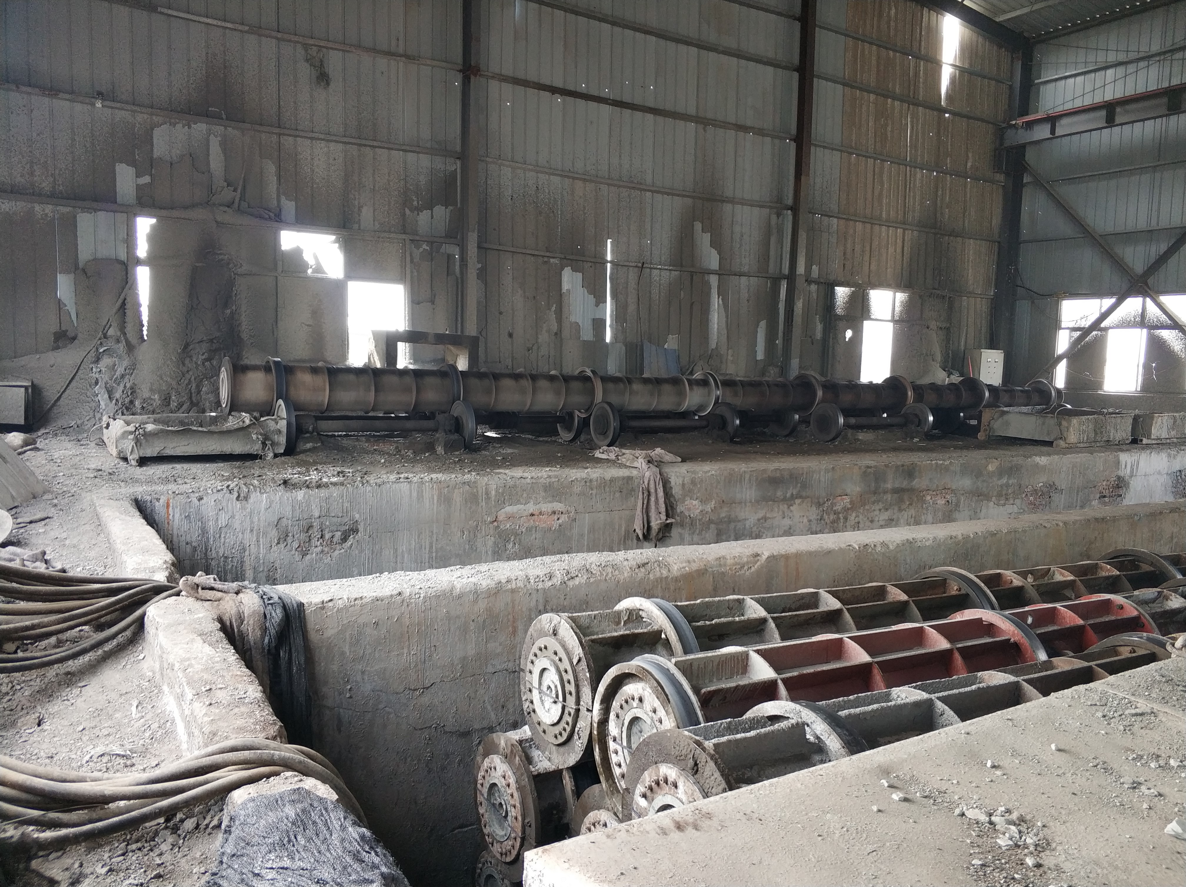 水泥電桿穿線孔預(yù)留方法